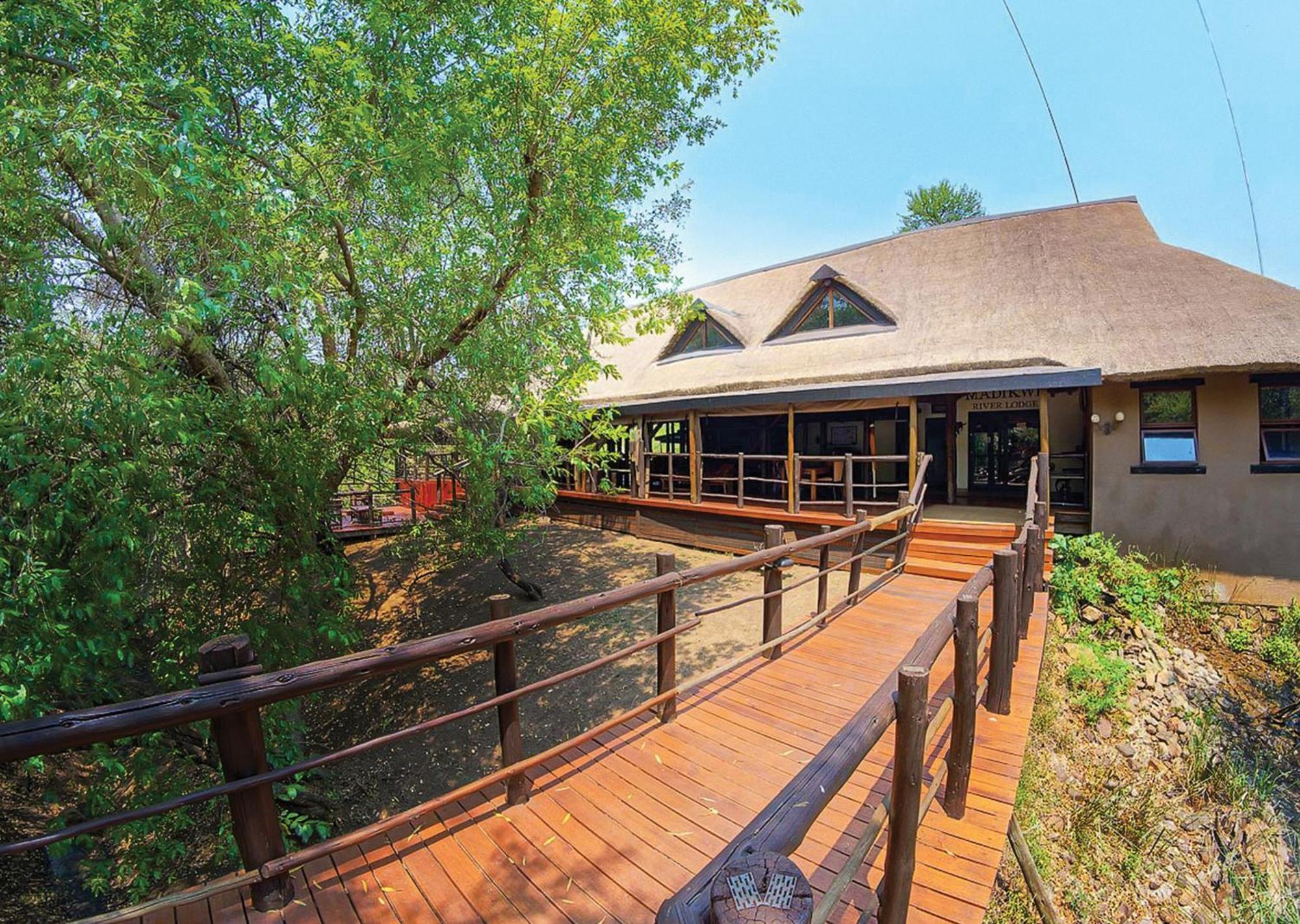 Madikwe River Lodge By Dream Resorts Заповедник Мадикве Экстерьер фото
