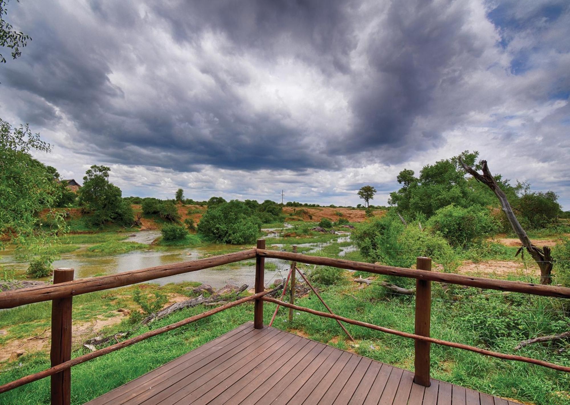 Madikwe River Lodge By Dream Resorts Заповедник Мадикве Номер фото